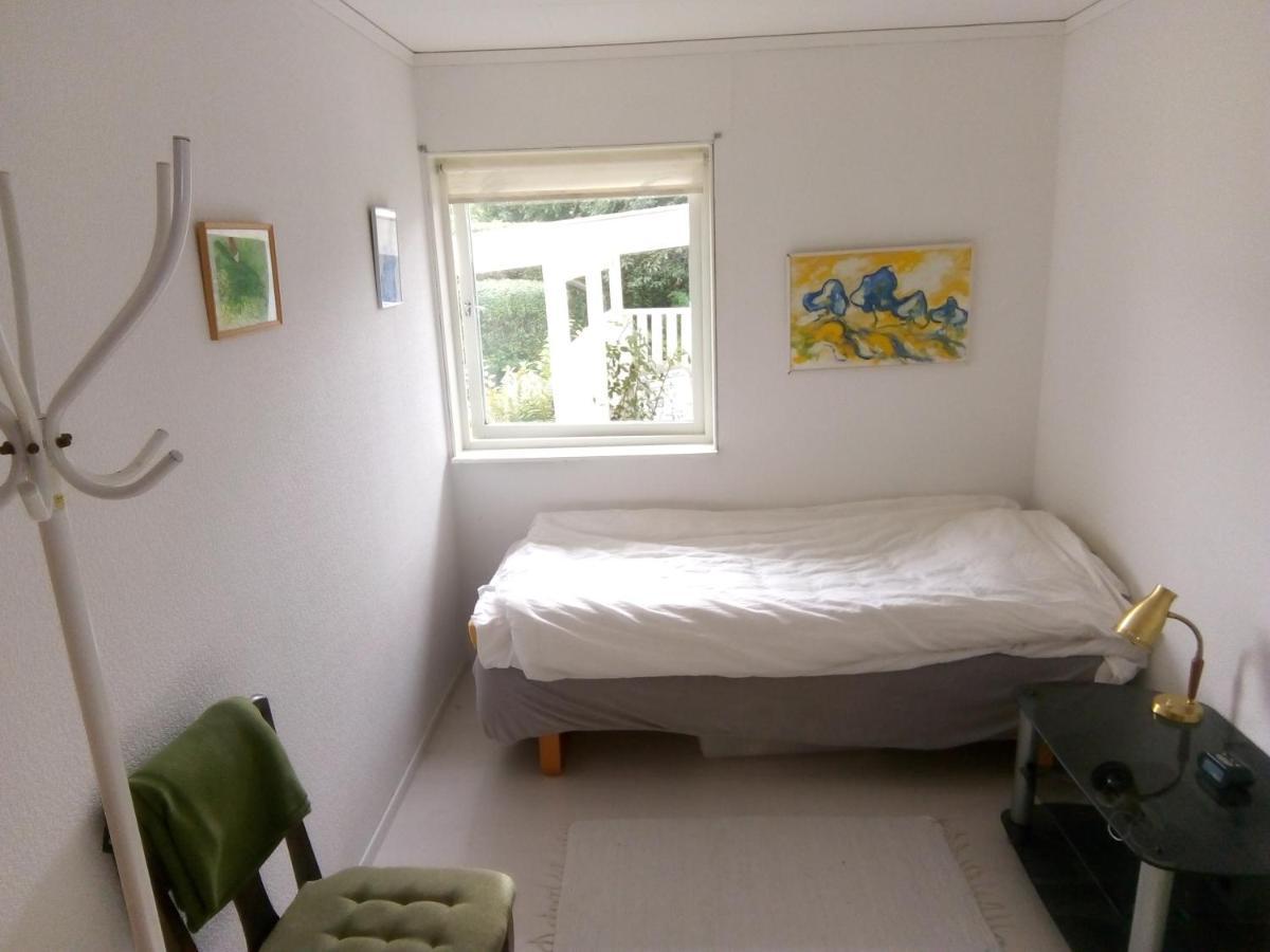Villa Med Blommande Traedgard, Centralt โบสตัด ภายนอก รูปภาพ
